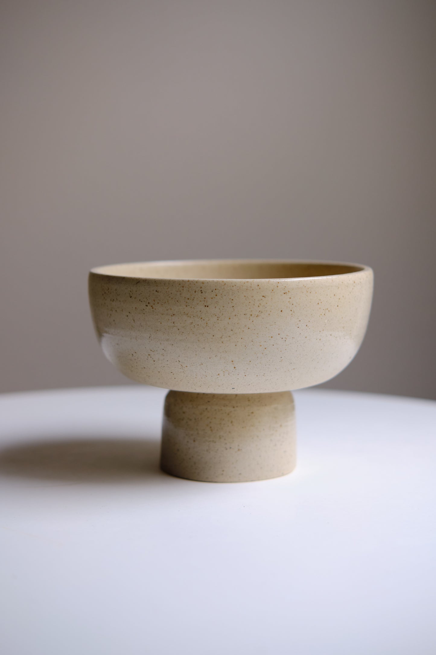 Pedestal bowl no. 31