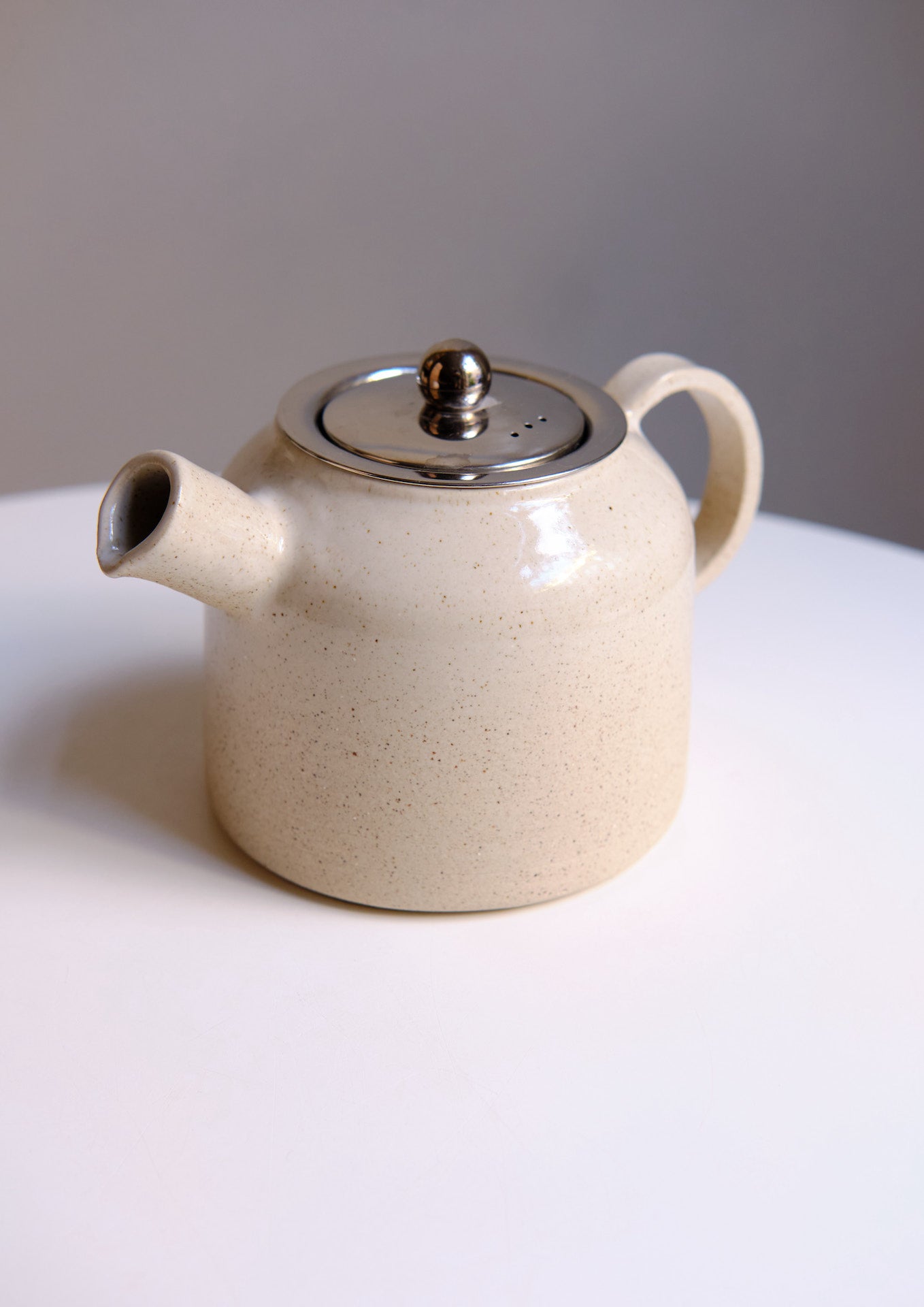 Teapot (white finishing)