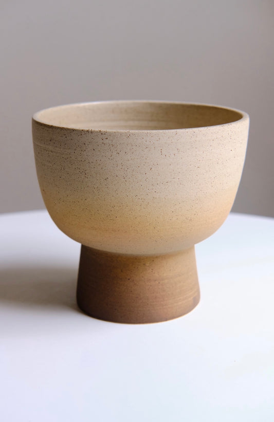 Pedestal bowl no. 10