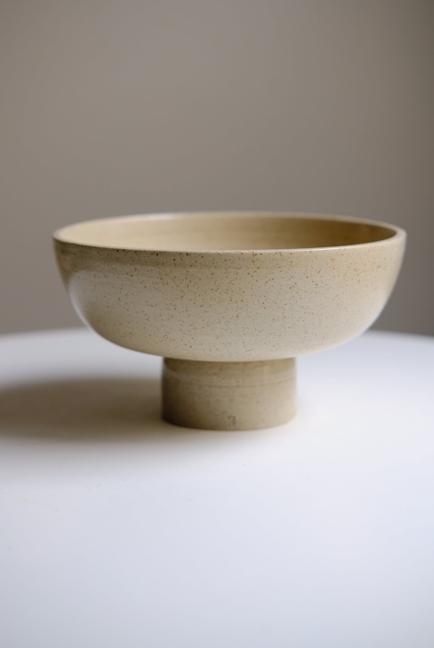 Pedestal bowl no. 30