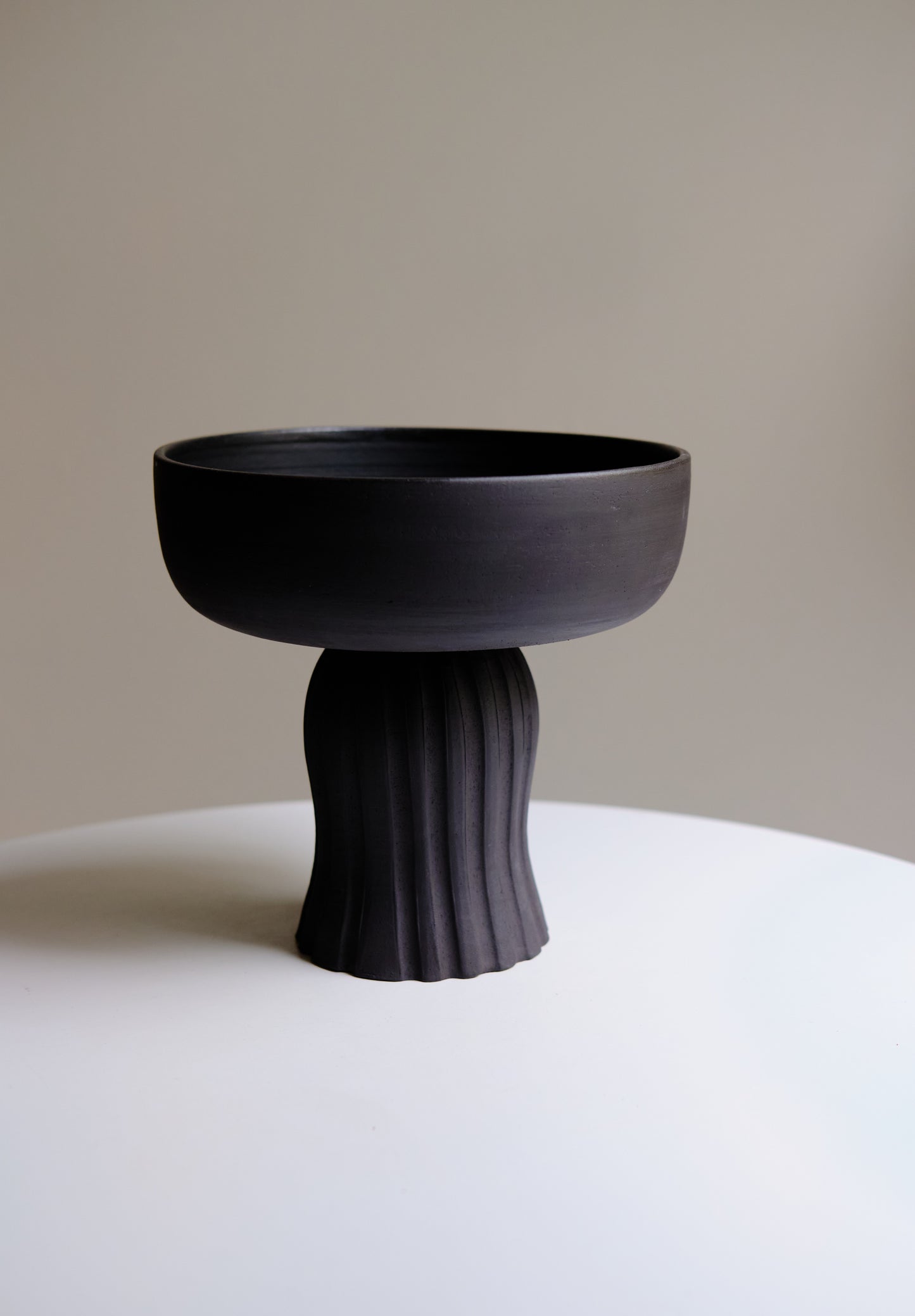 Pedestal bowl no. 1