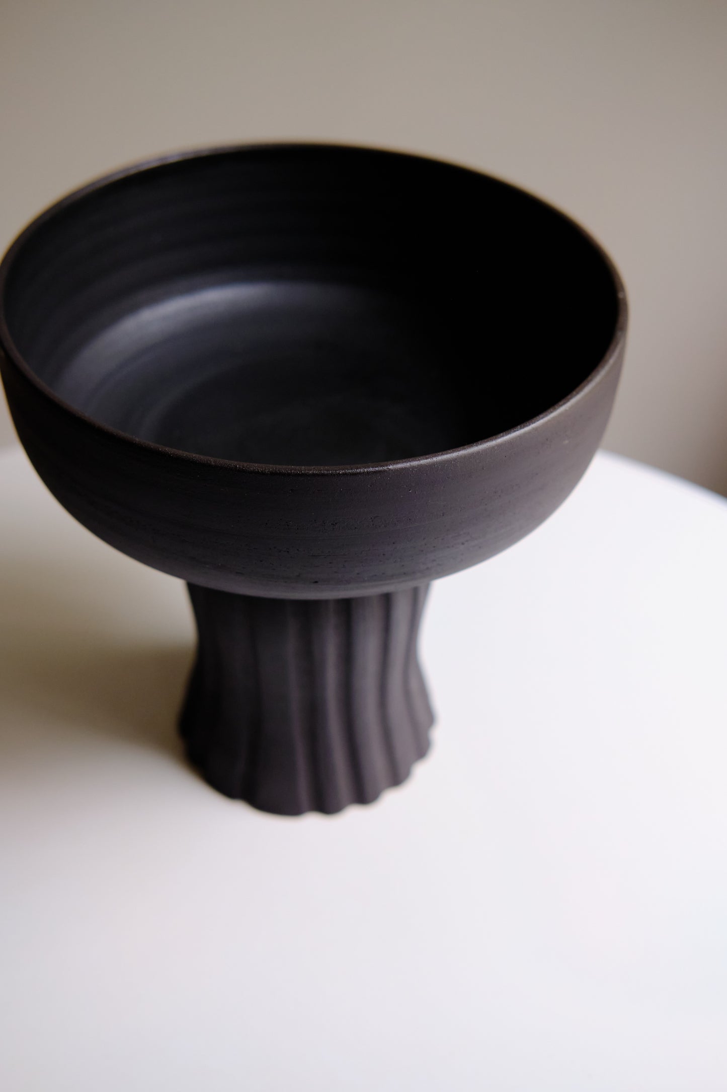 Pedestal bowl no. 1