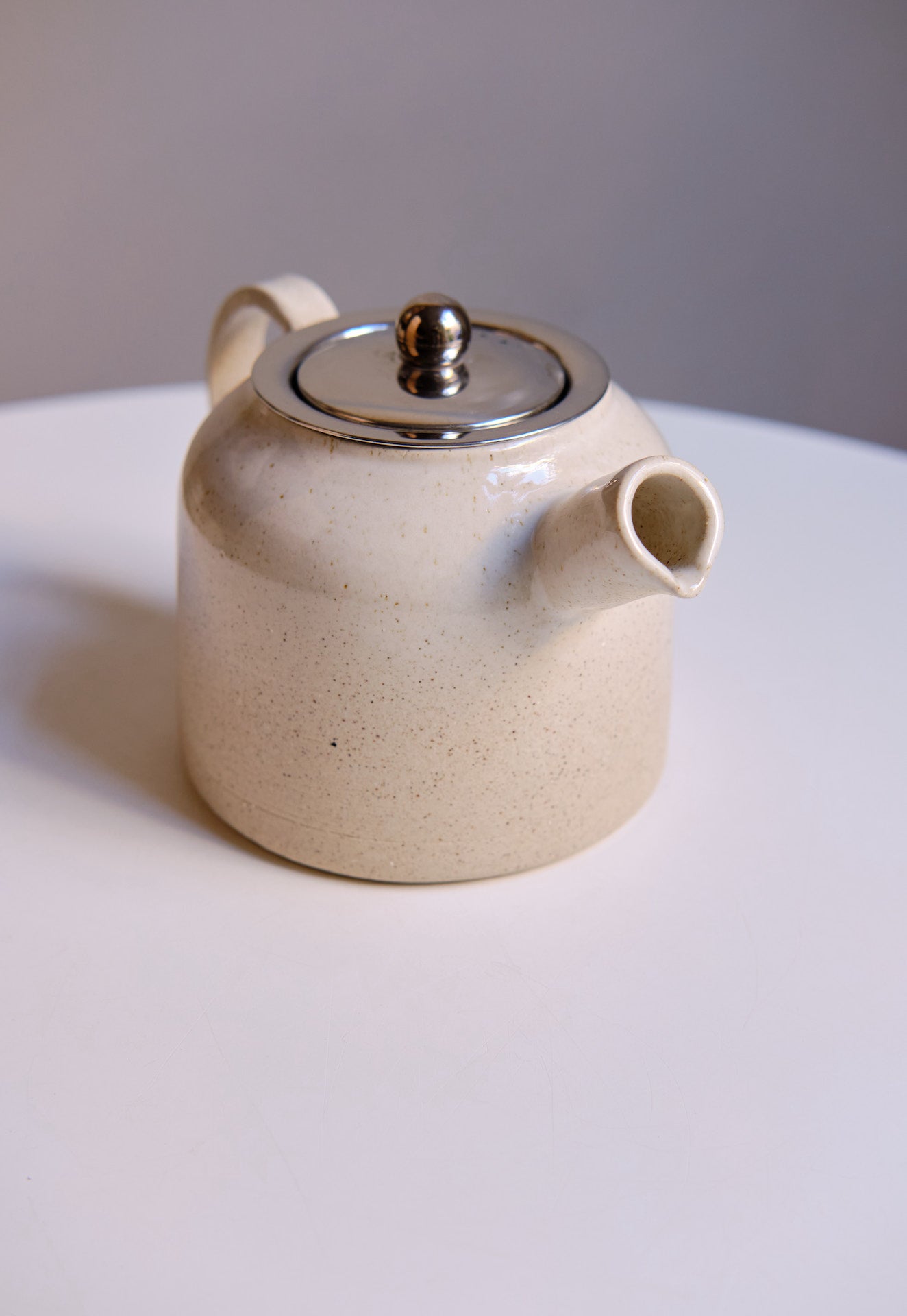 Teapot (white finishing)
