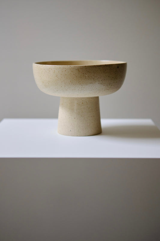 Pedestal bowl no. 1 - DēWē