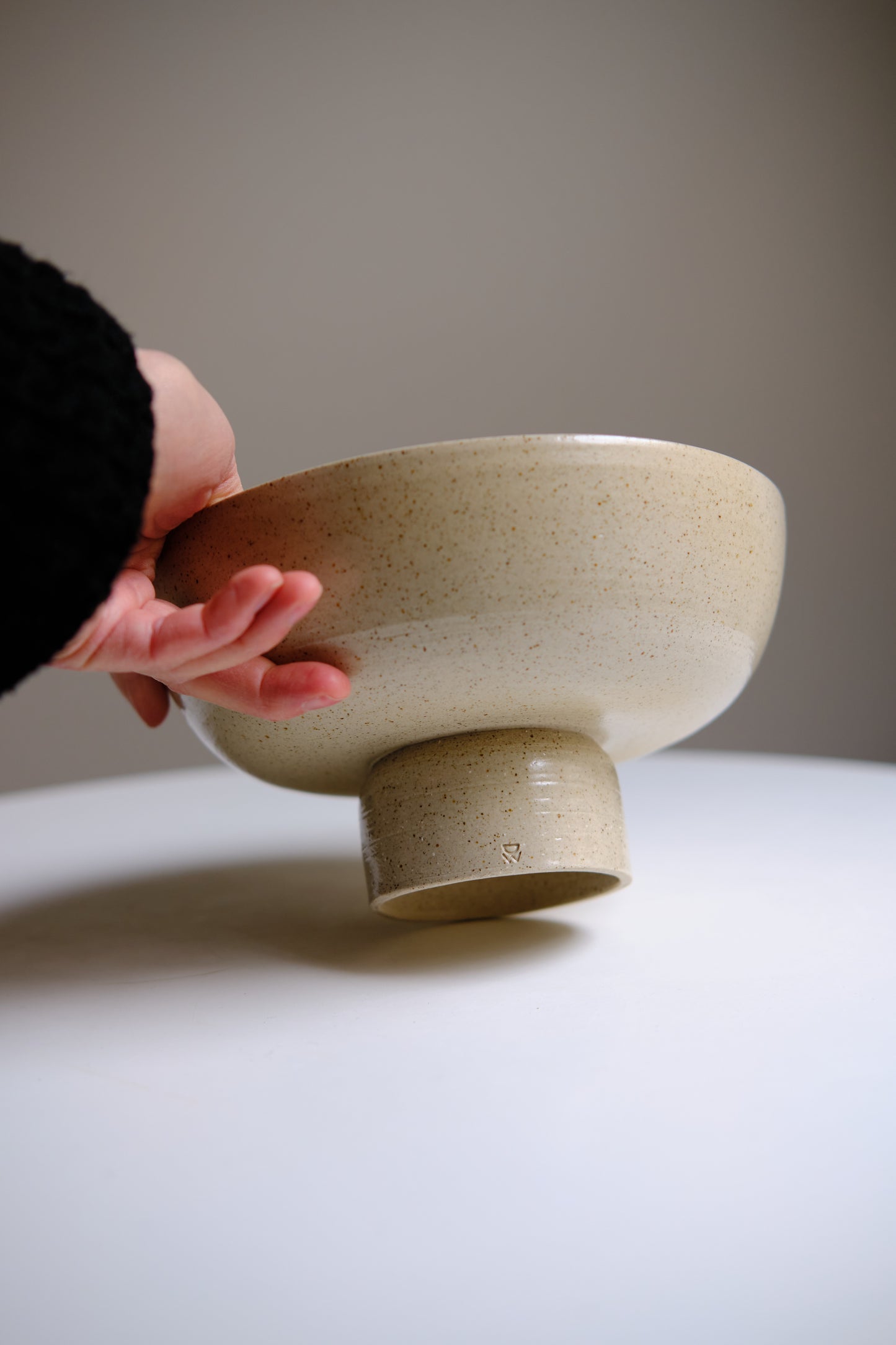 Pedestal bowl no. 30