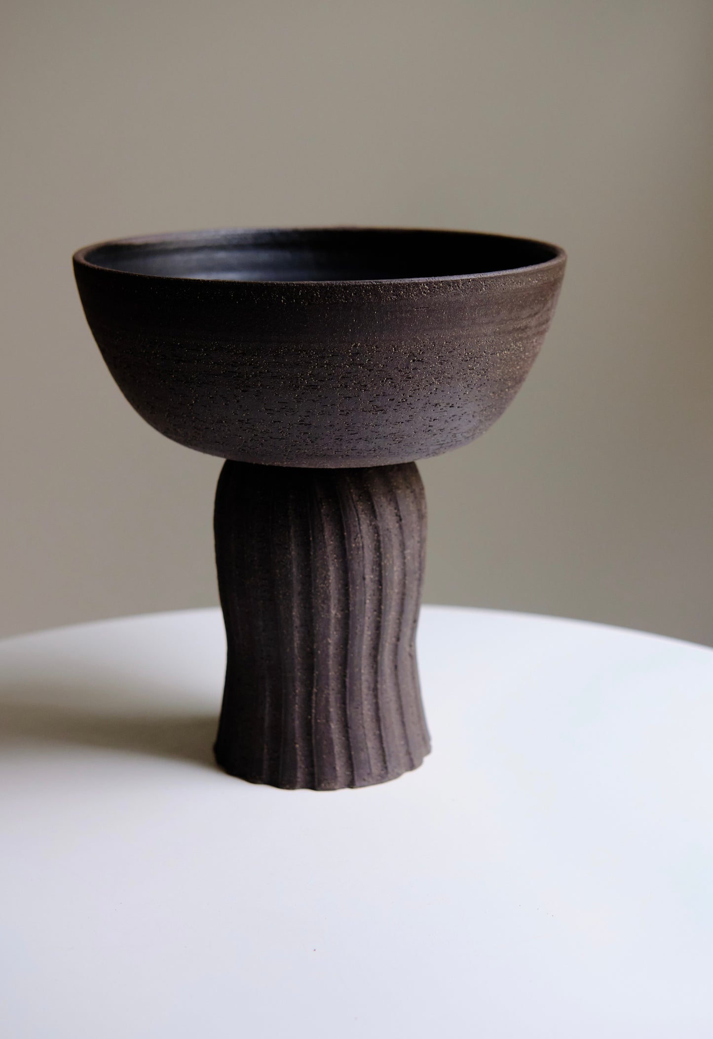 Pedestal bowl no. 2