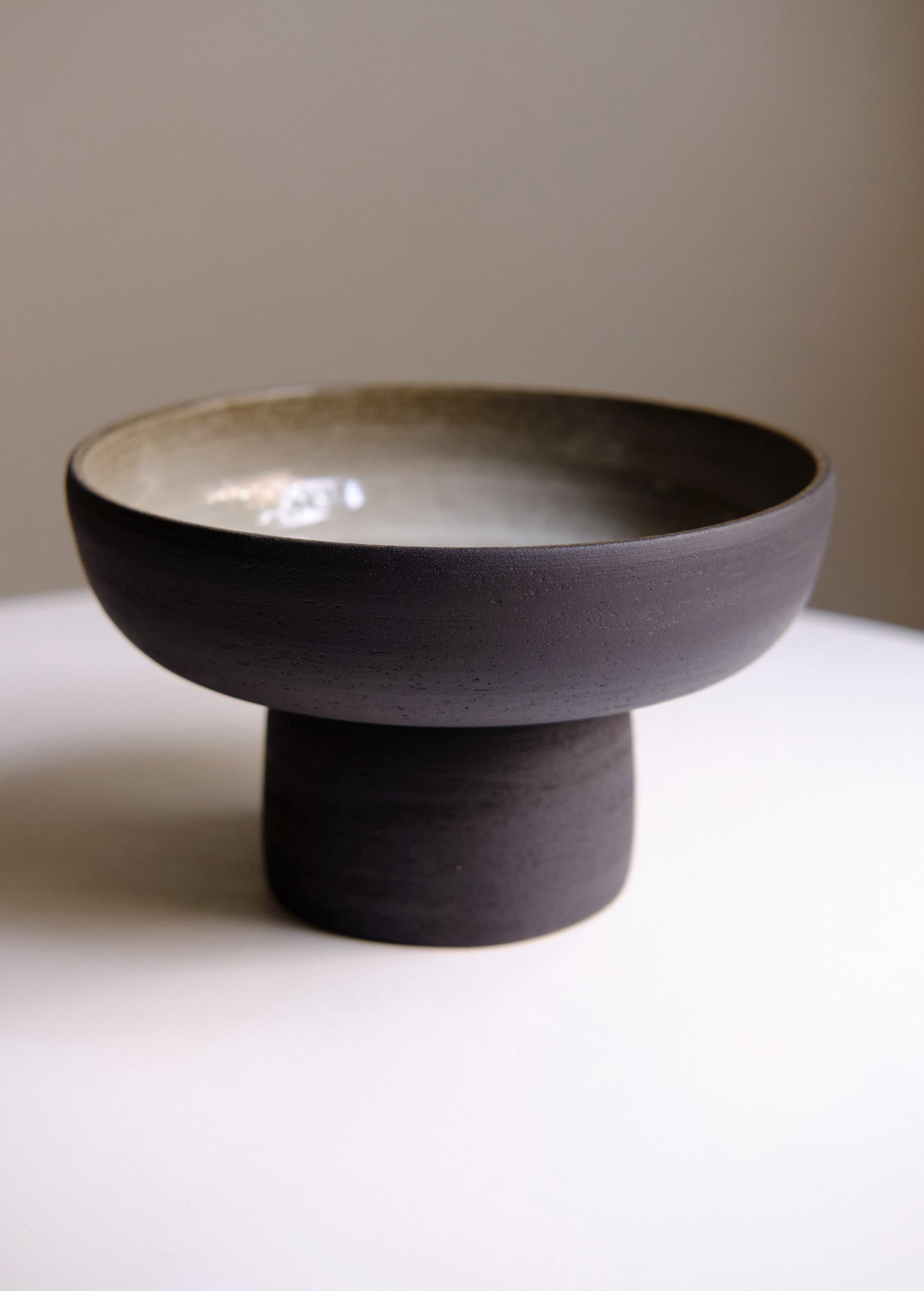 Pedestal bowl no. 9