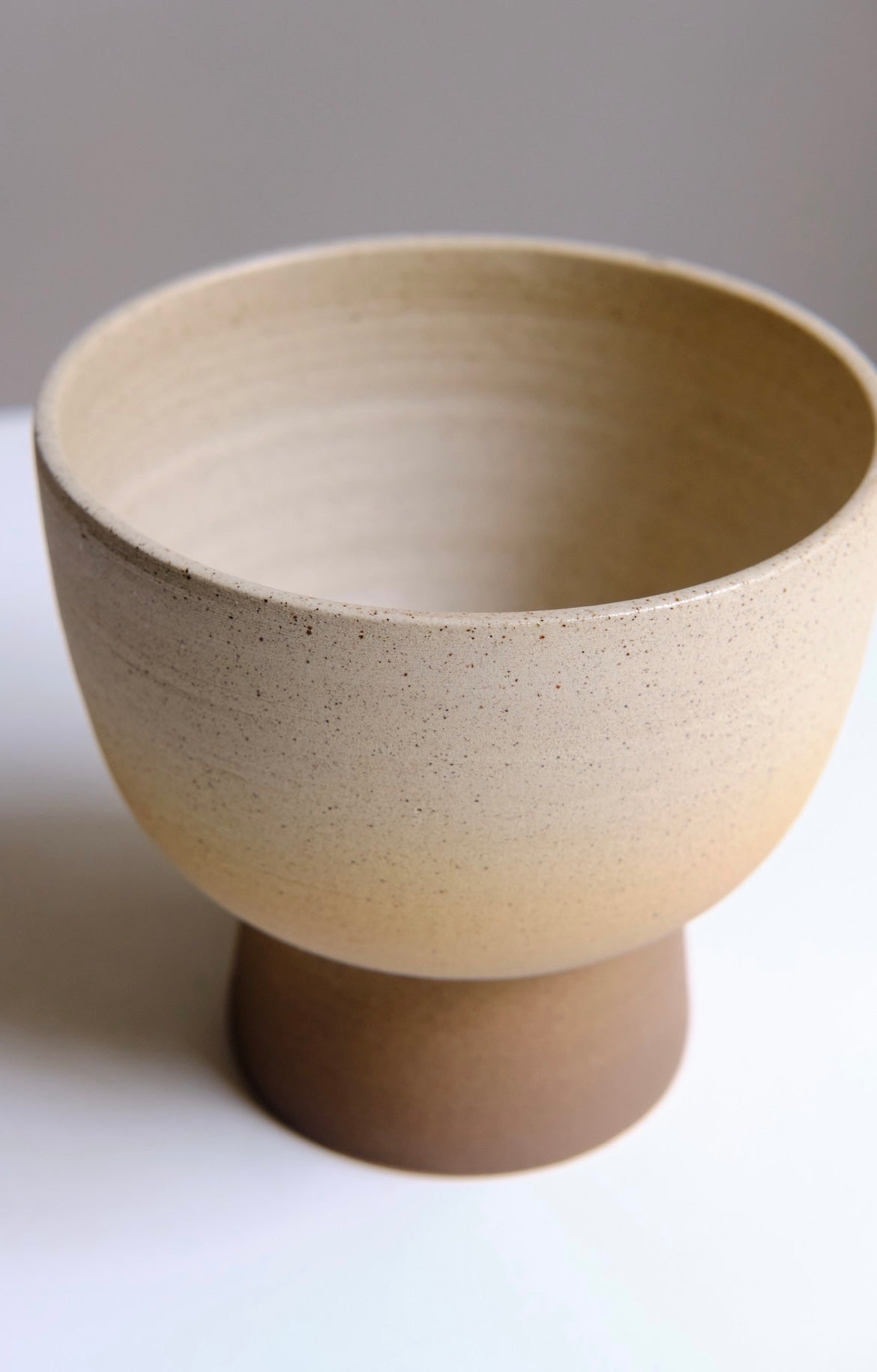 Pedestal bowl no. 10