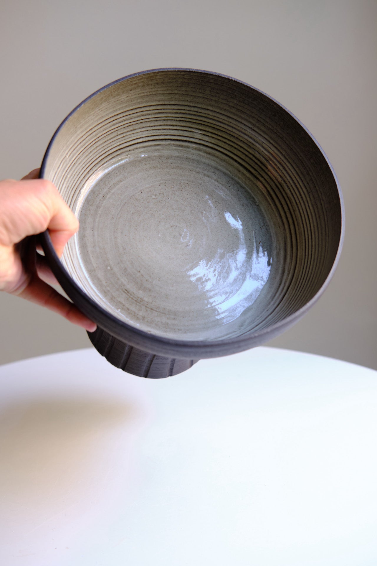 Black pedestal bowl (no. 3)