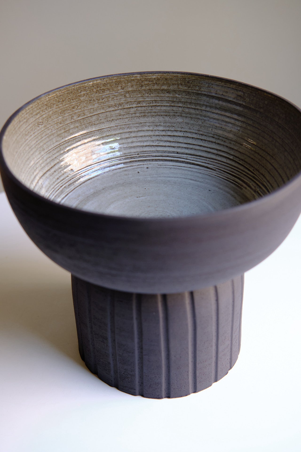 Black pedestal bowl (no. 2)