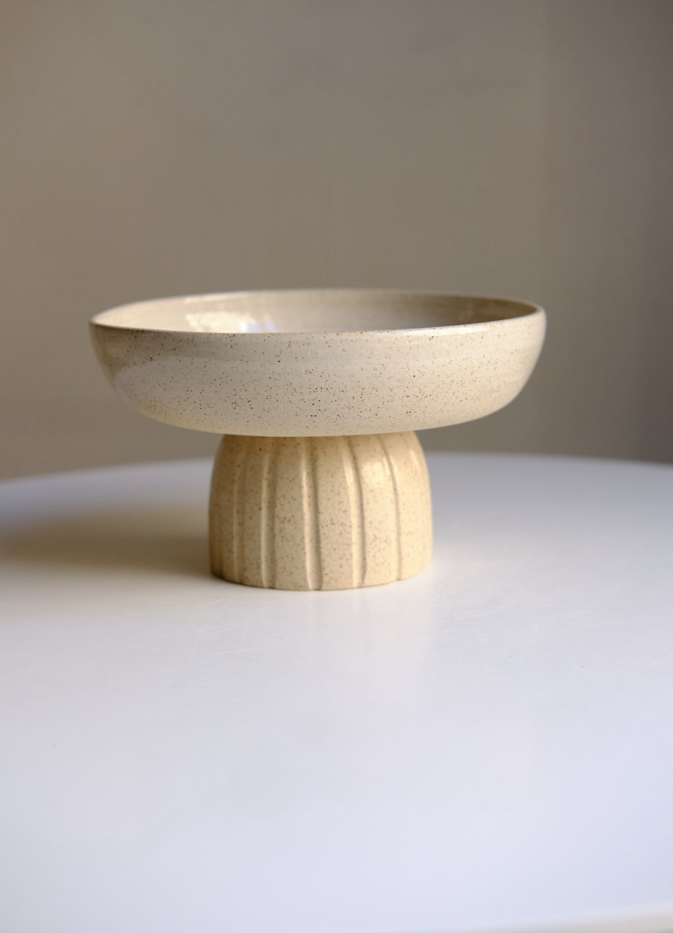 Pedestal bowl no. 3