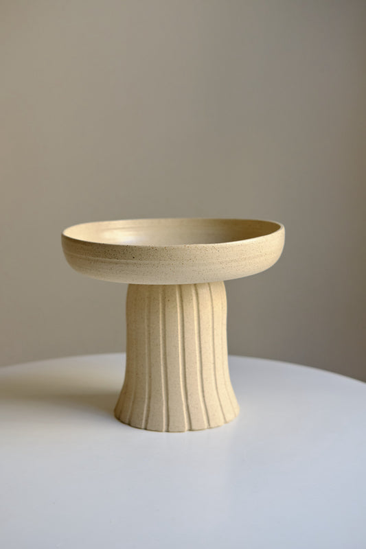 Pedestal bowl no. 1