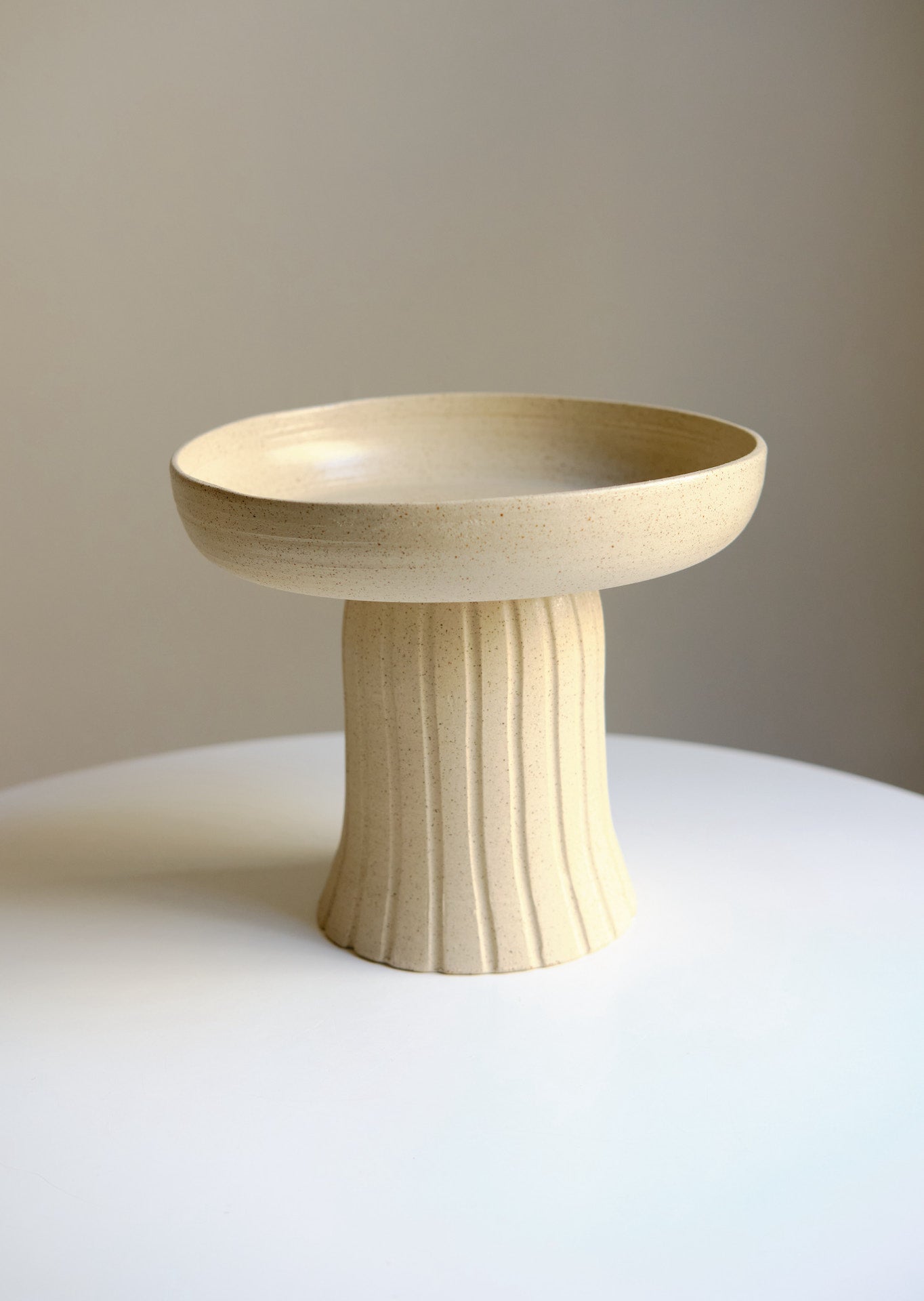 Pedestal bowl no. 1